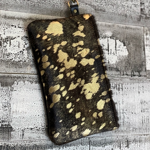 Chocolate brown with gold metallic flecks our one-of-a-kind acid wash wristlet. - Picture 3 of 6